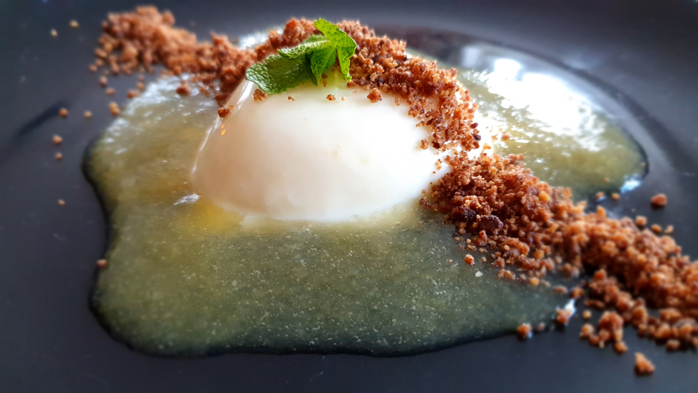 Citroen panna cotta met perzikcoulis en havercrumble 2