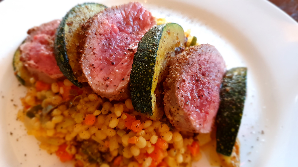 Lamsfilet met parelcouscous en piccalilly 2